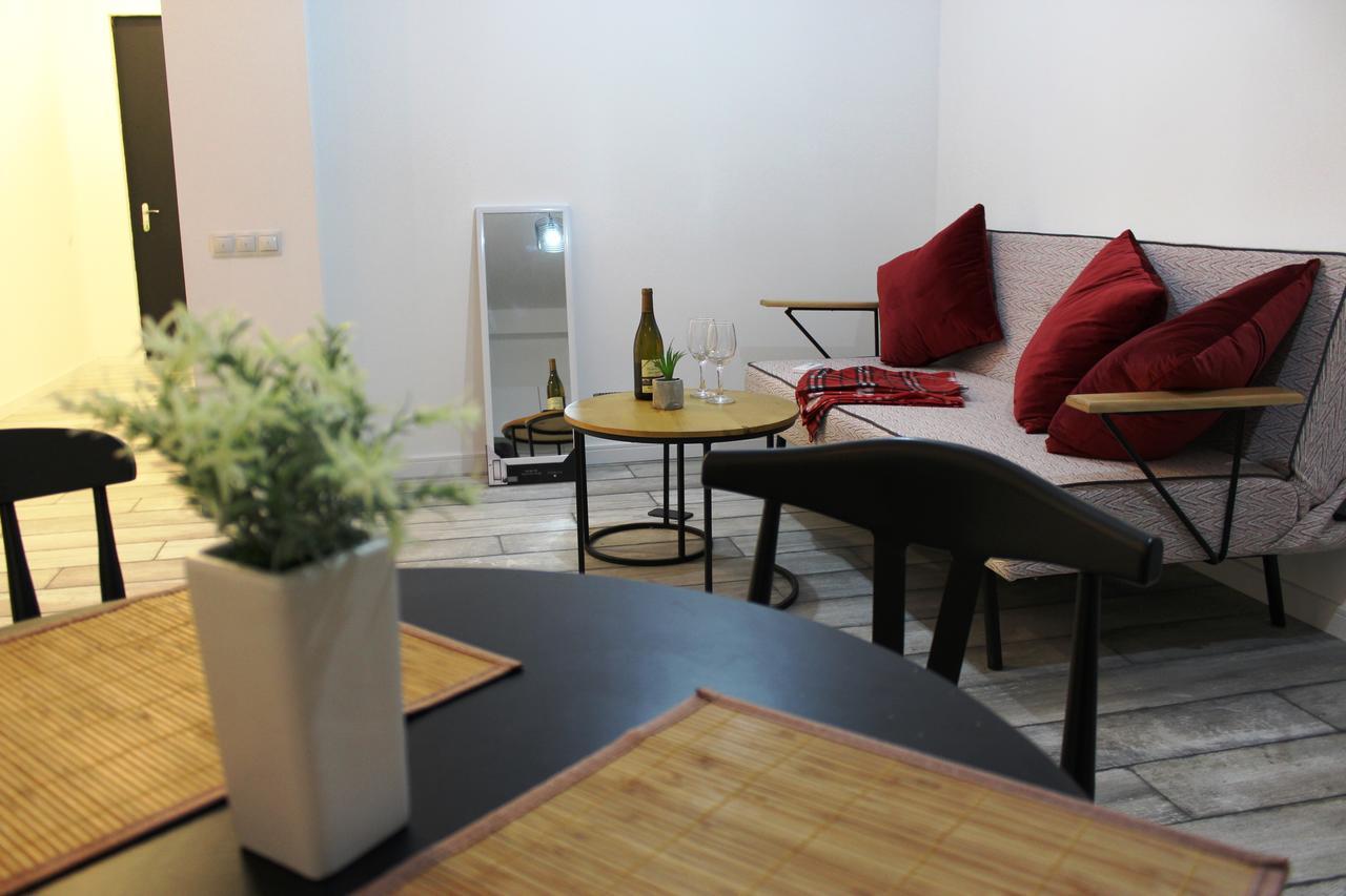 City Center Apartments By Happy Place Tbilisi Exterior photo